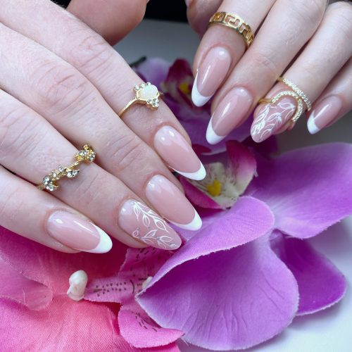 french manicure en gel